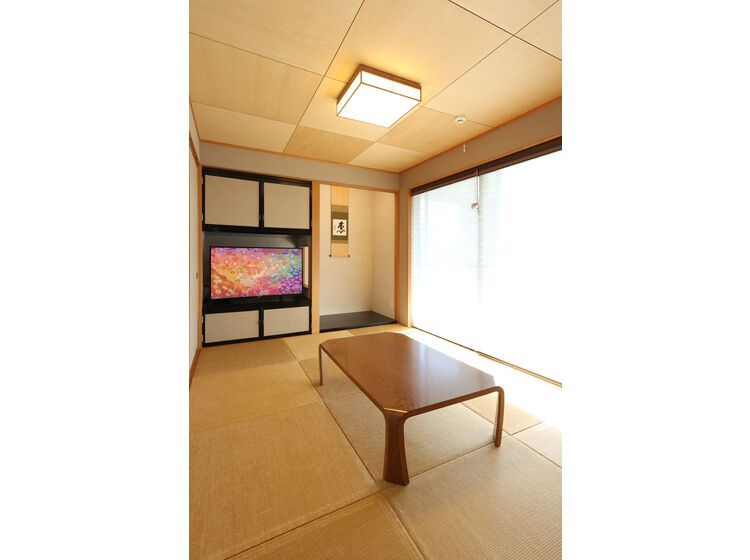 Shop-Attached Used House in Fukui City, Fukui Prefecture - Thumbnail 2