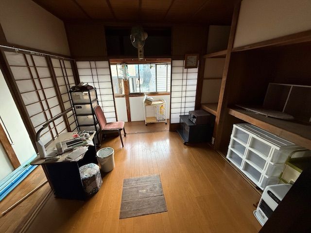 Connected Two-Building Home in Suwa City, Nagano - Thumbnail 4