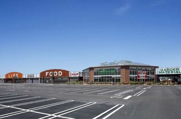 3LDK Wooden House for Sale in Miyakonojo, Miyazaki - Thumbnail 2