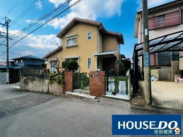 川西市大和西1丁目の中古戸建｜4SLDK・角地・駅徒歩6分 - Thumbnail 2