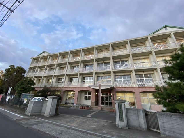 5DK Detached House for Sale in Oita City, Oita Prefecture - Thumbnail 3