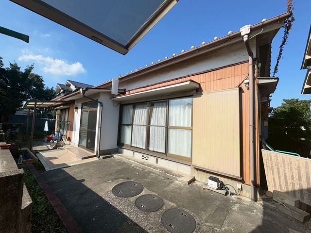 5DK Detached House for Sale in Oita City, Oita Prefecture - Thumbnail 2