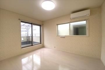 5LDK Detached House for Sale near Takayasu Station, Yao City - Thumbnail 4