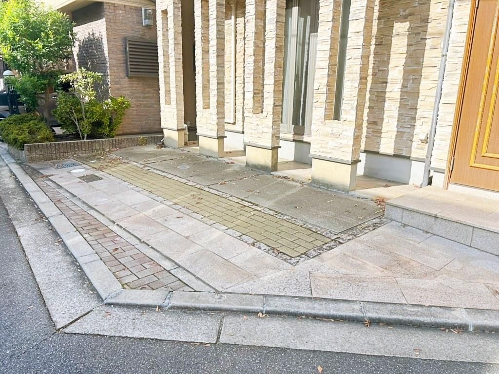 4LDK Detached House for Sale in Fujiidera City, Osaka - Thumbnail 2