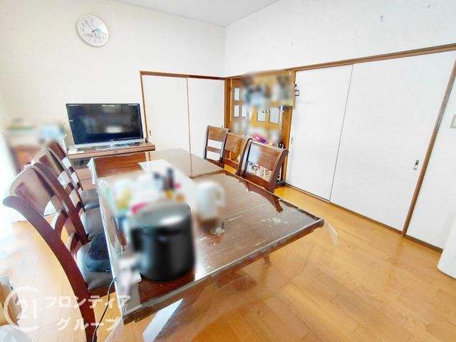 4LDK Wooden Single-Story House for Sale in Kobe Nishi Ward - Thumbnail 3