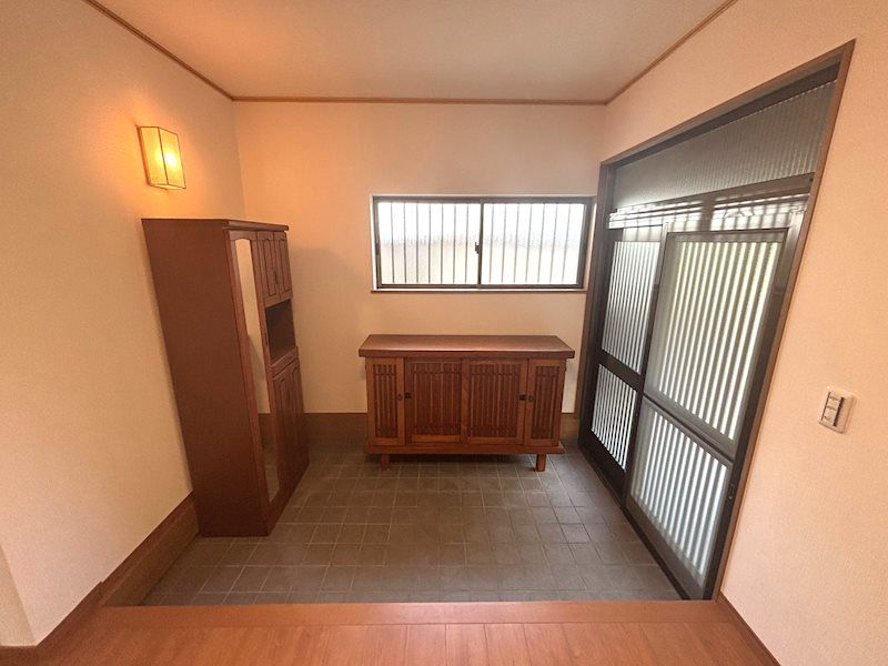 5LDK Detached House for Sale in Yokkaichi, Mie - Thumbnail 3