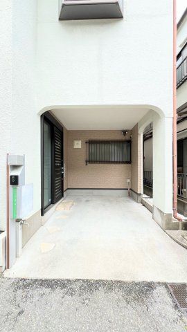 4DK Detached House for Sale in Toyonaka, Osaka - 12 Min Walk to Station - Thumbnail 4