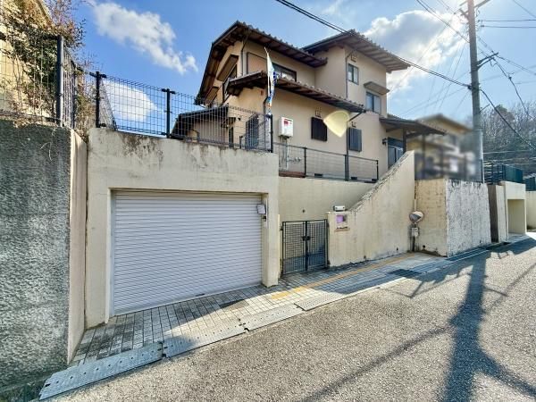 Renovated 4LDK House in Sakai Harumidai, Osaka | 114.48 sqm - Thumbnail 2