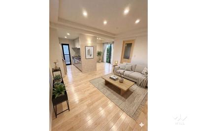 3LDK House for Sale in Suita, Osaka – 99.36 sqm, 2016 Build — Interior, Suita, Osaka