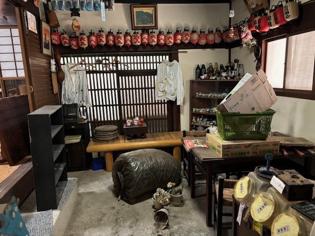 Historic 5K House for Sale in Ukyo-ku, Kyoto with 674 sqm Land - Thumbnail 3