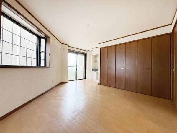 6LDK House for Sale in Sakai, Osaka - 180.99 sqm - Thumbnail 3