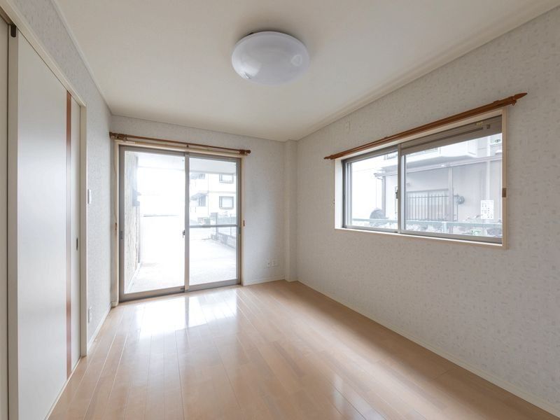 5LDK Steel-Frame House for Sale in Minoh, Osaka - 10 Min Walk to Station - Thumbnail 3