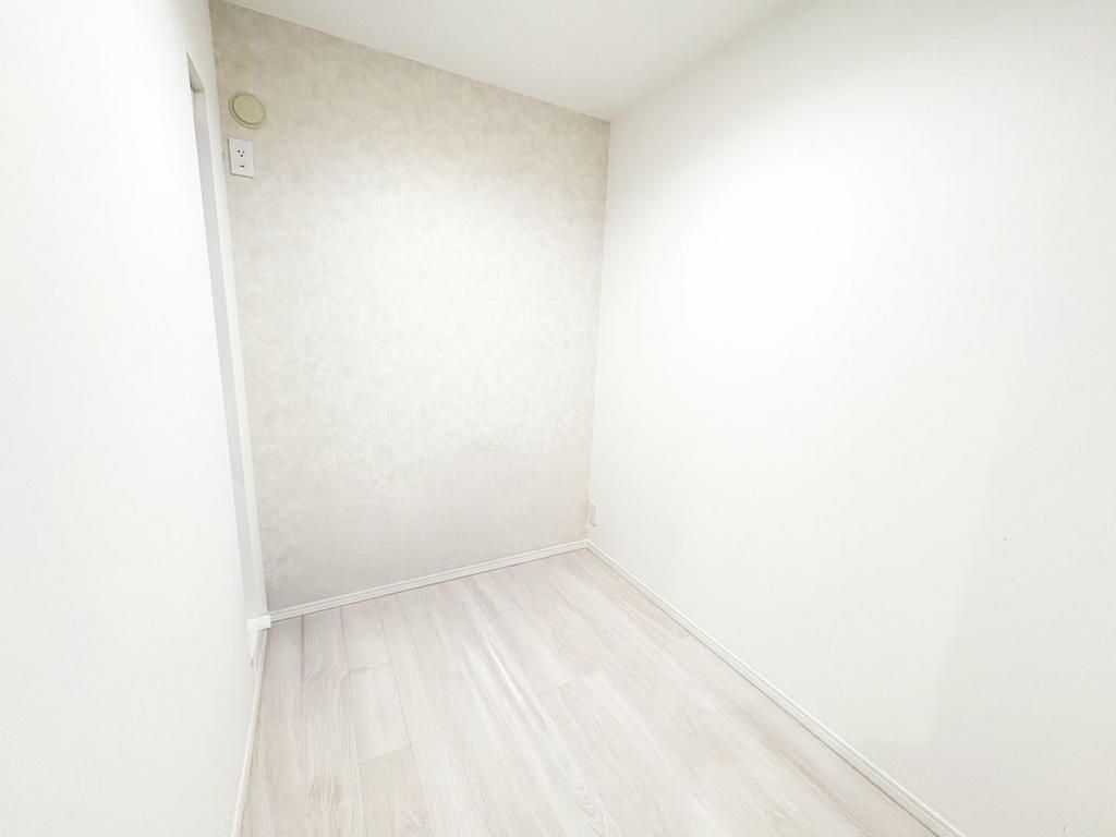 Modern 3LDK House for Sale in Moriguchi, Osaka - Thumbnail 3