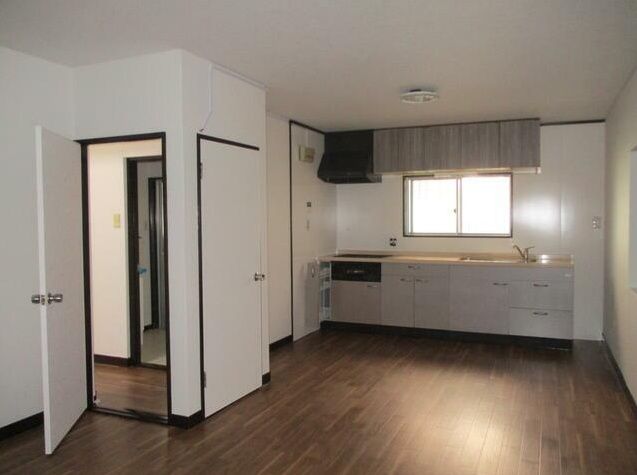 4LDK Detached House for Sale in Iwade, Wakayama - Thumbnail 4