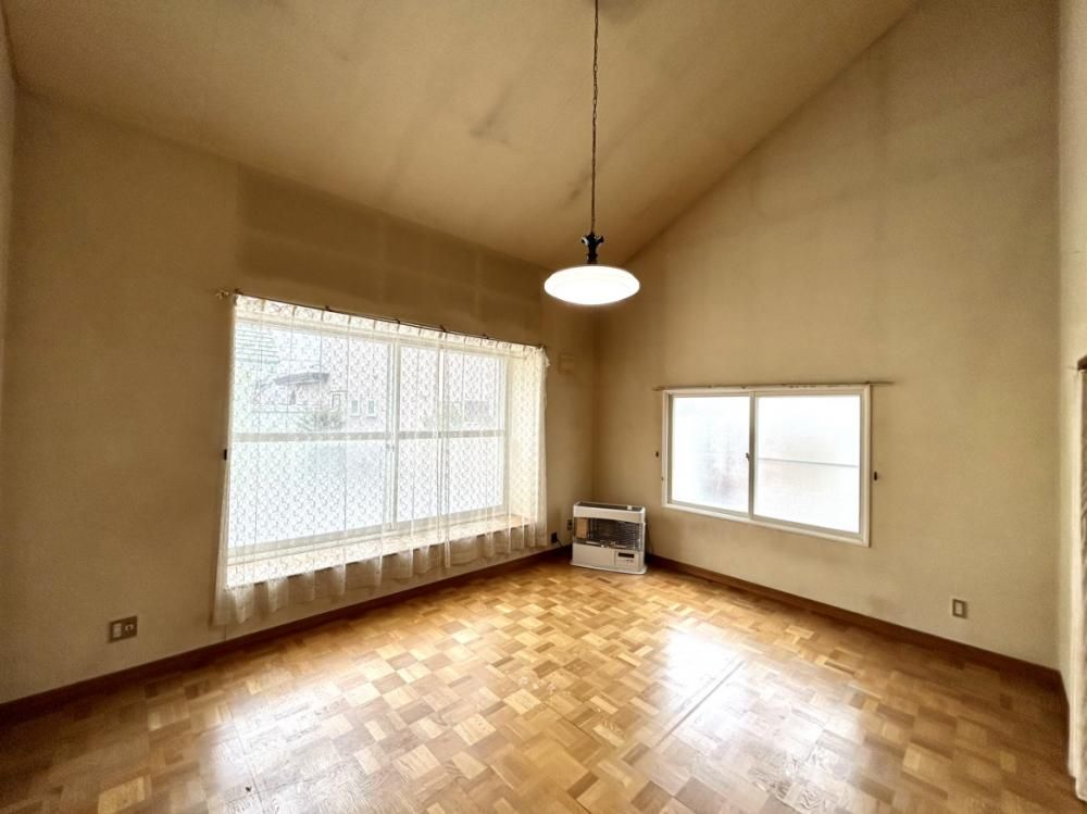 4SLDK House with Vaulted Ceiling in Noboribetsu, Hokkaido - Thumbnail 3