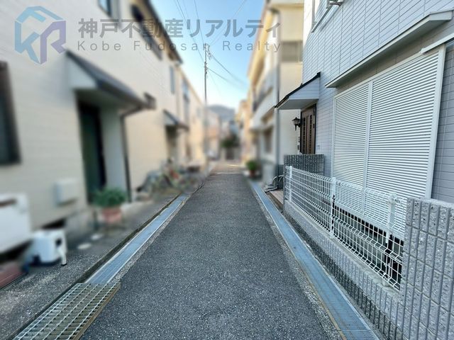 3DK Detached House for Sale in Tarumi, Kobe - 57.45 sqm - Thumbnail 3
