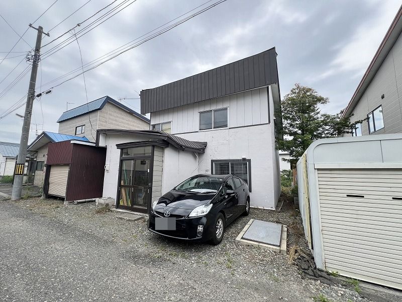 5LDK House on 245 sqm Land in Iwamizawa, Hokkaido - 450,000 Yen - Thumbnail 2