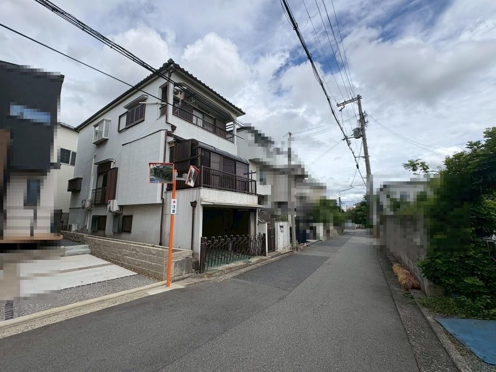 Spacious 5DK Family House for Sale in Sakai, Osaka - Thumbnail 4