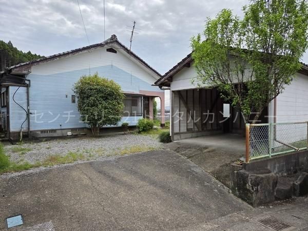 4DK House for Sale in Kobayashi, Miyazaki - 112 sqm - Thumbnail 2