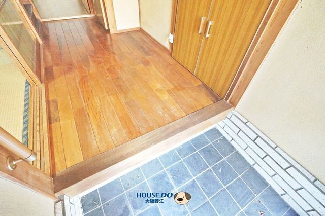 3DK Wooden House for Sale in Moriguchi, Osaka - 18 min to Dainichi Stn - Image 1
