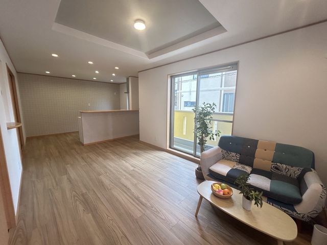 4LDK Detached House for Sale in Settsu City, Osaka - Thumbnail 4