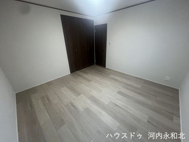 Renovated 3LDK House for Sale in Higashiosaka, Osaka - Thumbnail 3
