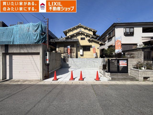 Renovated 4SLDK House in Kashiba, Nara – 135m² with Parking - Thumbnail 2