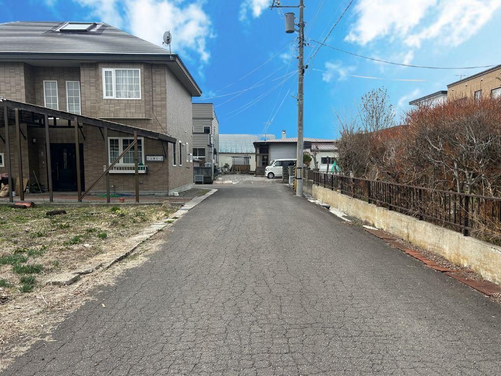 168 Tsubo Land 3LDK House with Garden in Hakodate, Hokkaido - Thumbnail 2