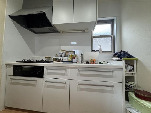 Shop-Attached 2LDK House with 8 Parking Spaces in Himeji - Thumbnail 2