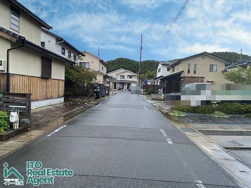 4SLDK Modern House with Solar Panels in Kyoto's Sakyo Ward - Thumbnail 2