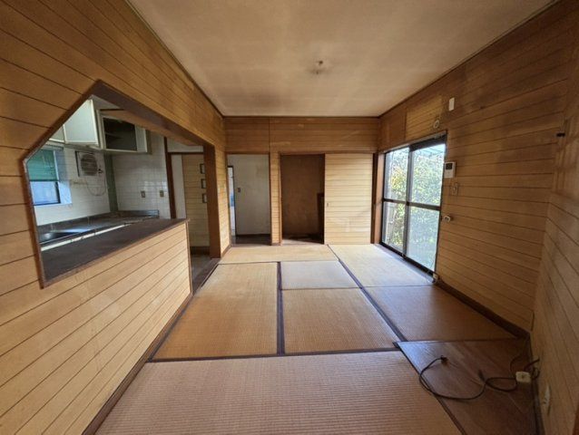 5K Detached House for Sale in Kumatori, Osaka - 120.3 sqm - Thumbnail 3