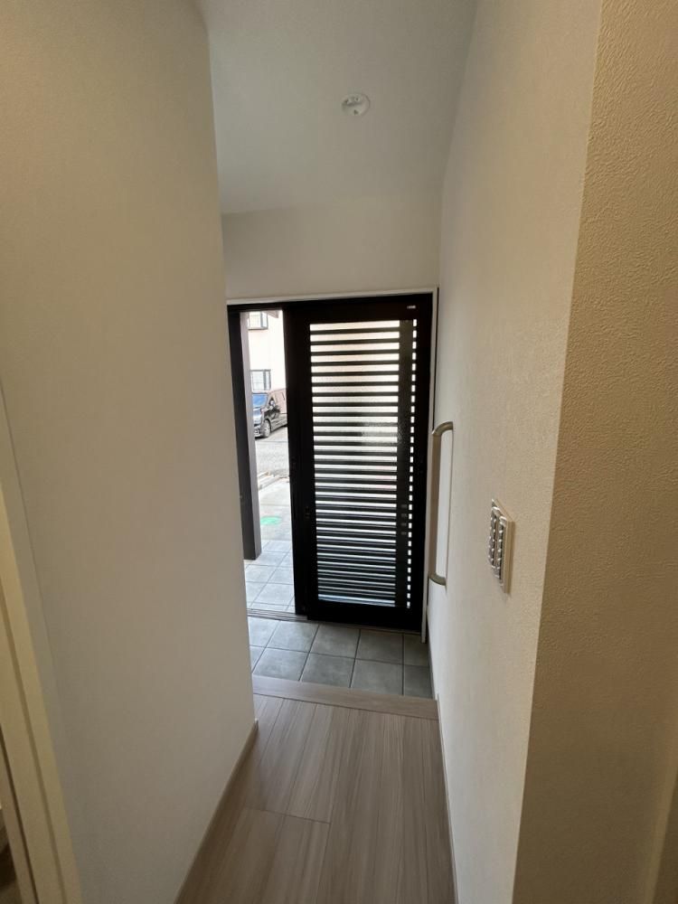 Renovated 2LDK House for Sale in Kanazawa, Ishikawa - Thumbnail 2