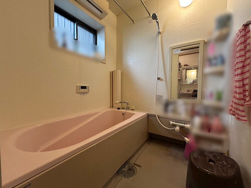 4LDK Detached House for Sale in Kadoma City, Osaka - Thumbnail 2
