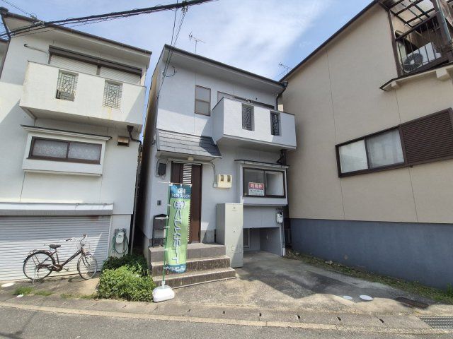 3LDK Detached House for Sale in Muko City, Kyoto - Thumbnail 2