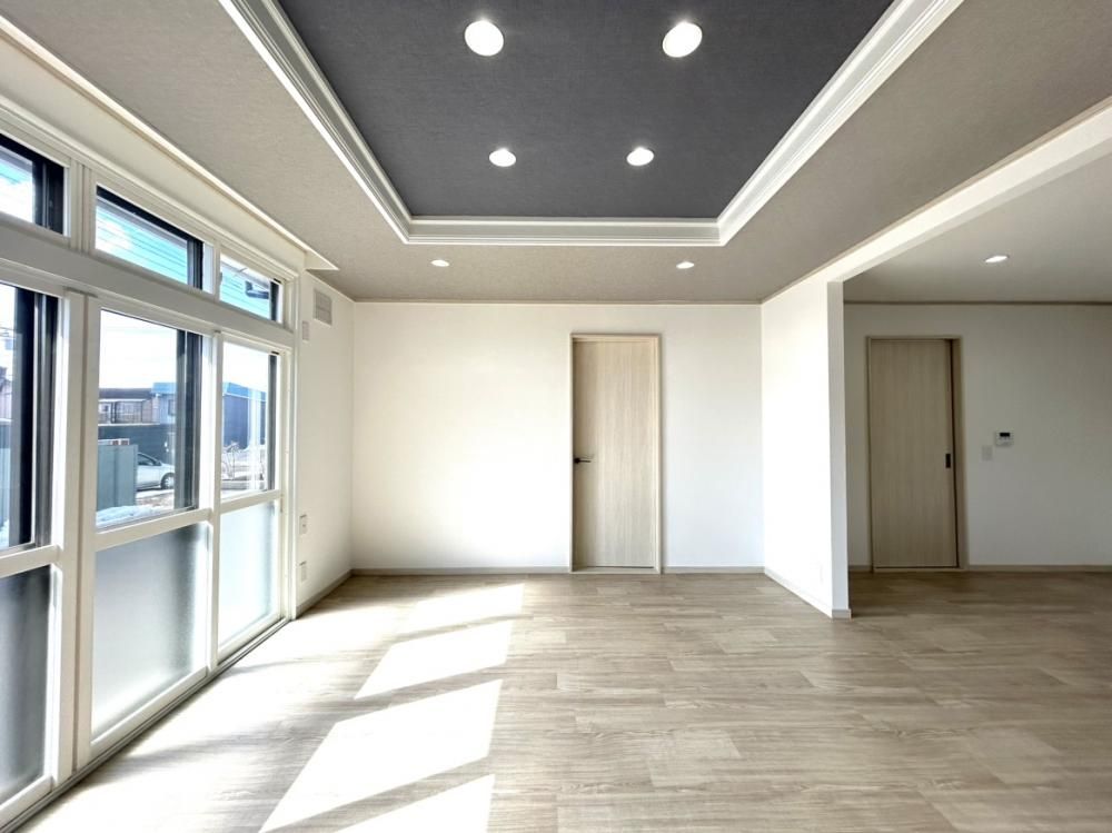 Renovated 4LDK Detached House for Sale in Muroran, Hokkaido - Thumbnail 4