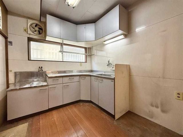 3DK Historic House for Sale in Kamigyo Ward, Kyoto - Thumbnail 4
