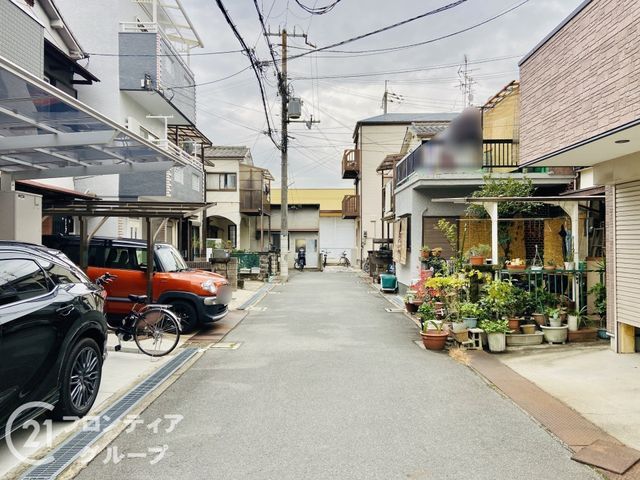 4LDK Detached House for Sale in Kadoma, Osaka - Thumbnail 2