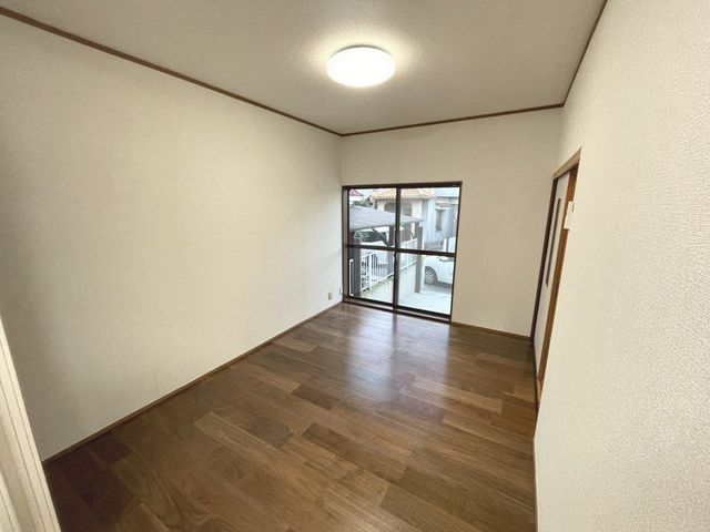 Refurbished 3LDK House for Sale in Tomidabayashi, Osaka - Thumbnail 3
