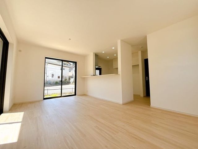 Renovated 4LDK Detached House in Ikoma, Nara - 98.82 sqm - Thumbnail 3