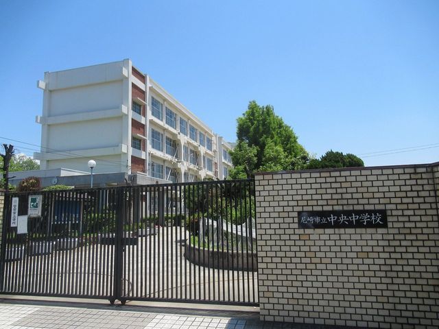2SLDK Wooden House for Sale in Amagasaki, Hyogo - 87.14 sqm - Thumbnail 4