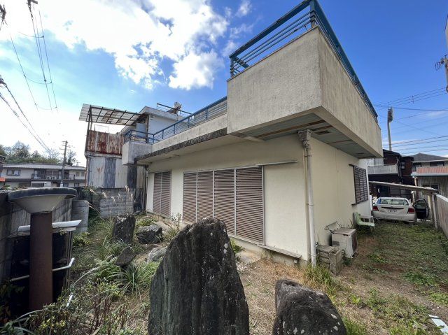5DK RC House for Sale in Wakayama City with Garden - Thumbnail 2
