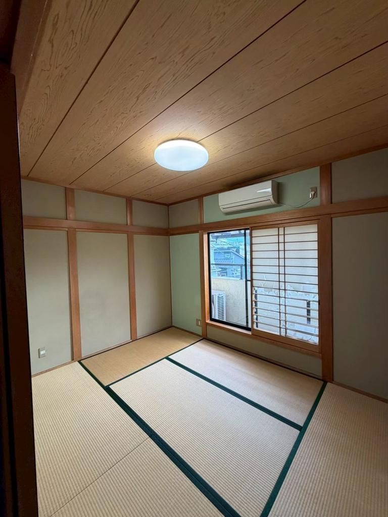3SLDK Detached House for Sale near Hirano Station, Osaka - Thumbnail 3