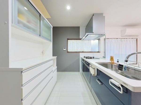 Renovated 1LDK House Near Nishitenjikaya Station, Osaka - Thumbnail 4