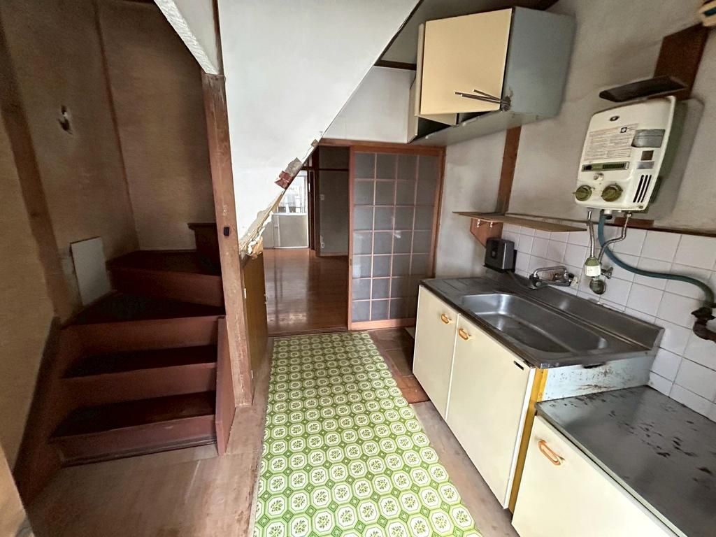 3.8 Million Yen 3DK Wooden House for Sale in Higashiyama, Kyoto - Thumbnail 4