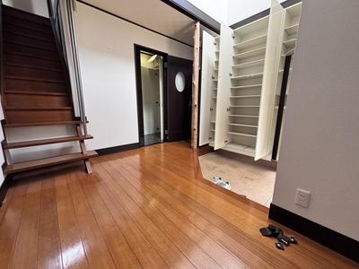 Used House for Sale in Sakai Minami, Osaka - 4LDK 103m² — Interior, Minami, Osaka