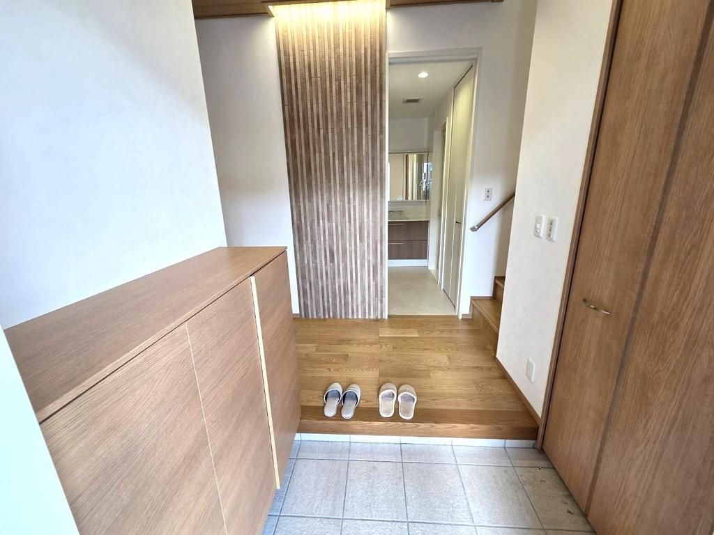 Modern 3SLDK House in Kobe's Higashinada Ward | Near Mikage Station - Thumbnail 2