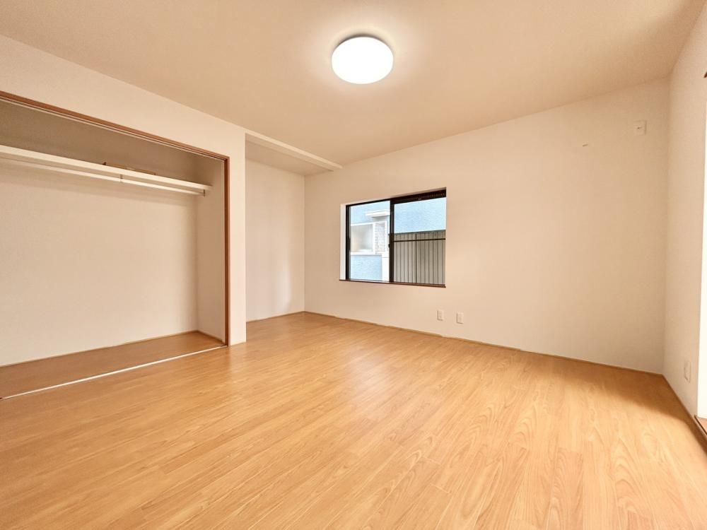 Renovated 6LDK House with Garden in Sakai, Osaka - Thumbnail 3