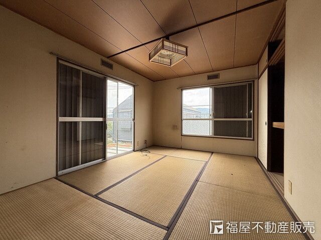 6DK Used House for Sale in Kanmaki-cho, Nara - 108 sqm - Thumbnail 2