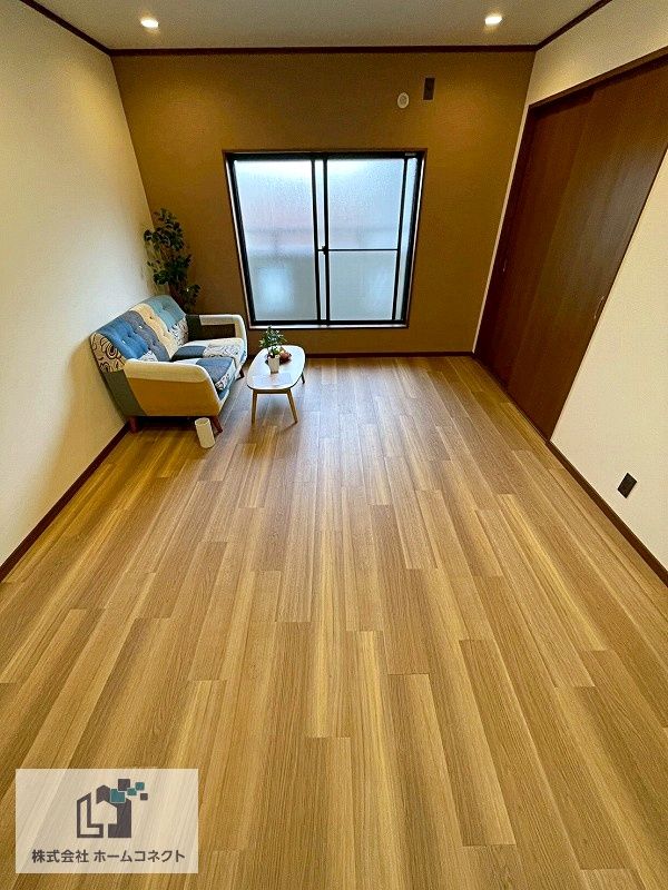 Renovated 5LDK House Near Doi Station, Moriguchi - Thumbnail 2