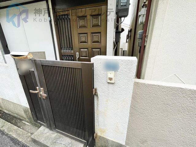 3DK House for Sale in Kobe Tarumi, 10 min from Higashi-Tarumi Station - Thumbnail 3
